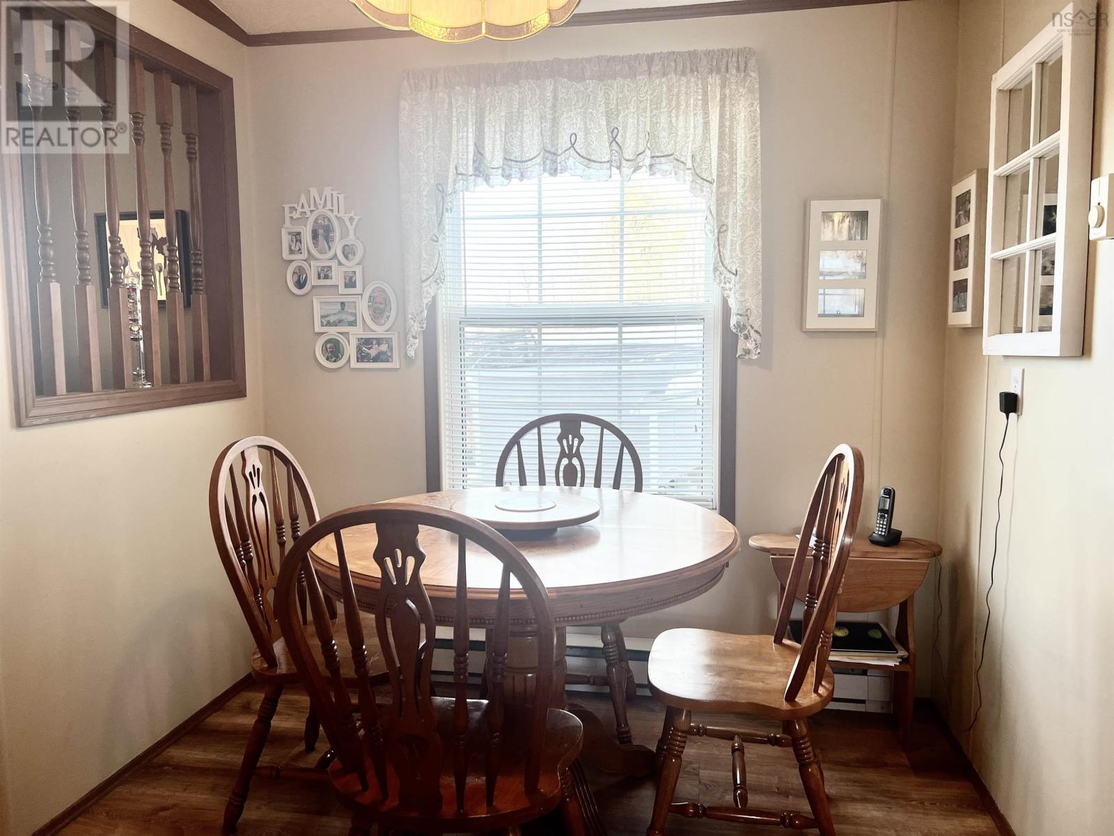 214 Parklane Drive - 9