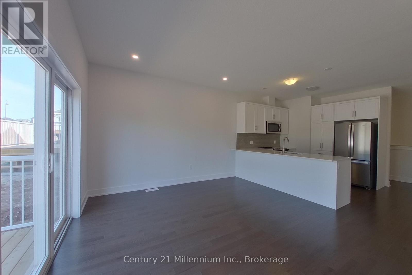 308 TELFORD TRAIL - 32