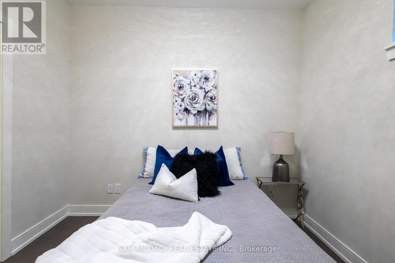 #1 670 ATWATER AVENUE - 20