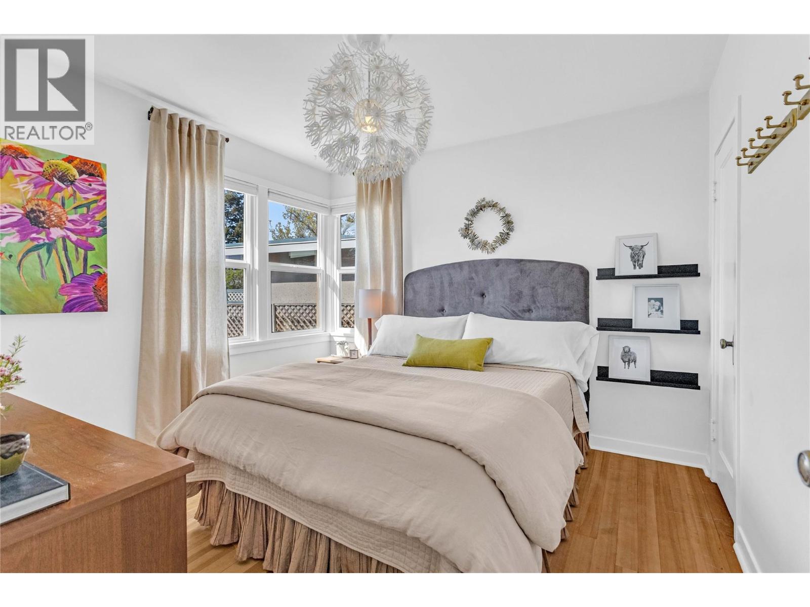 1347 Highland Drive S - 19