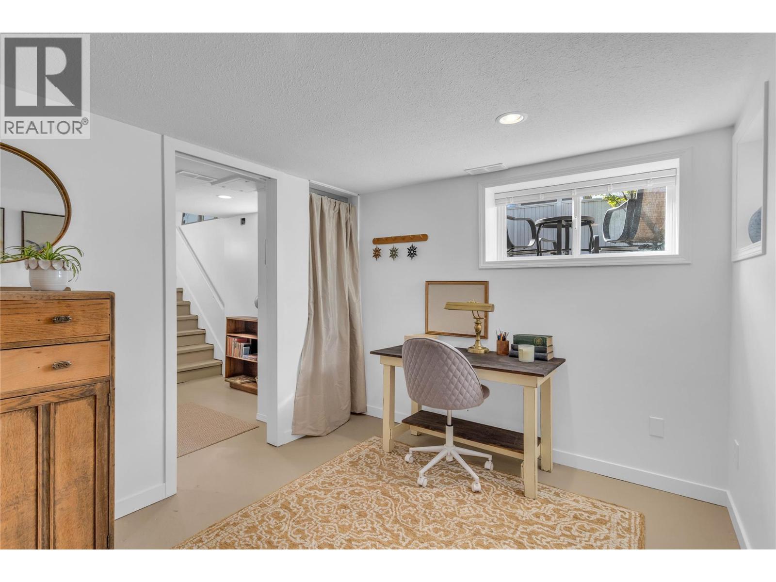 1347 Highland Drive S, Kelowna
