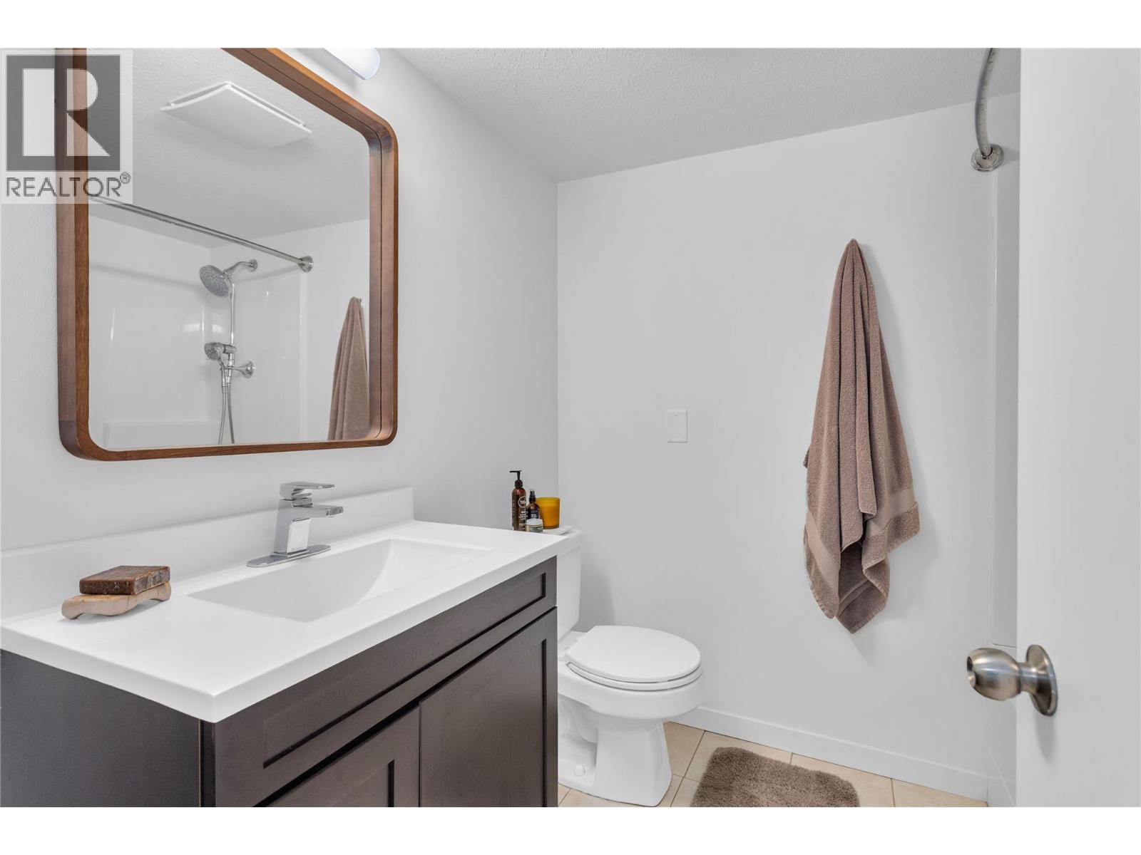1347 Highland Drive S, Kelowna