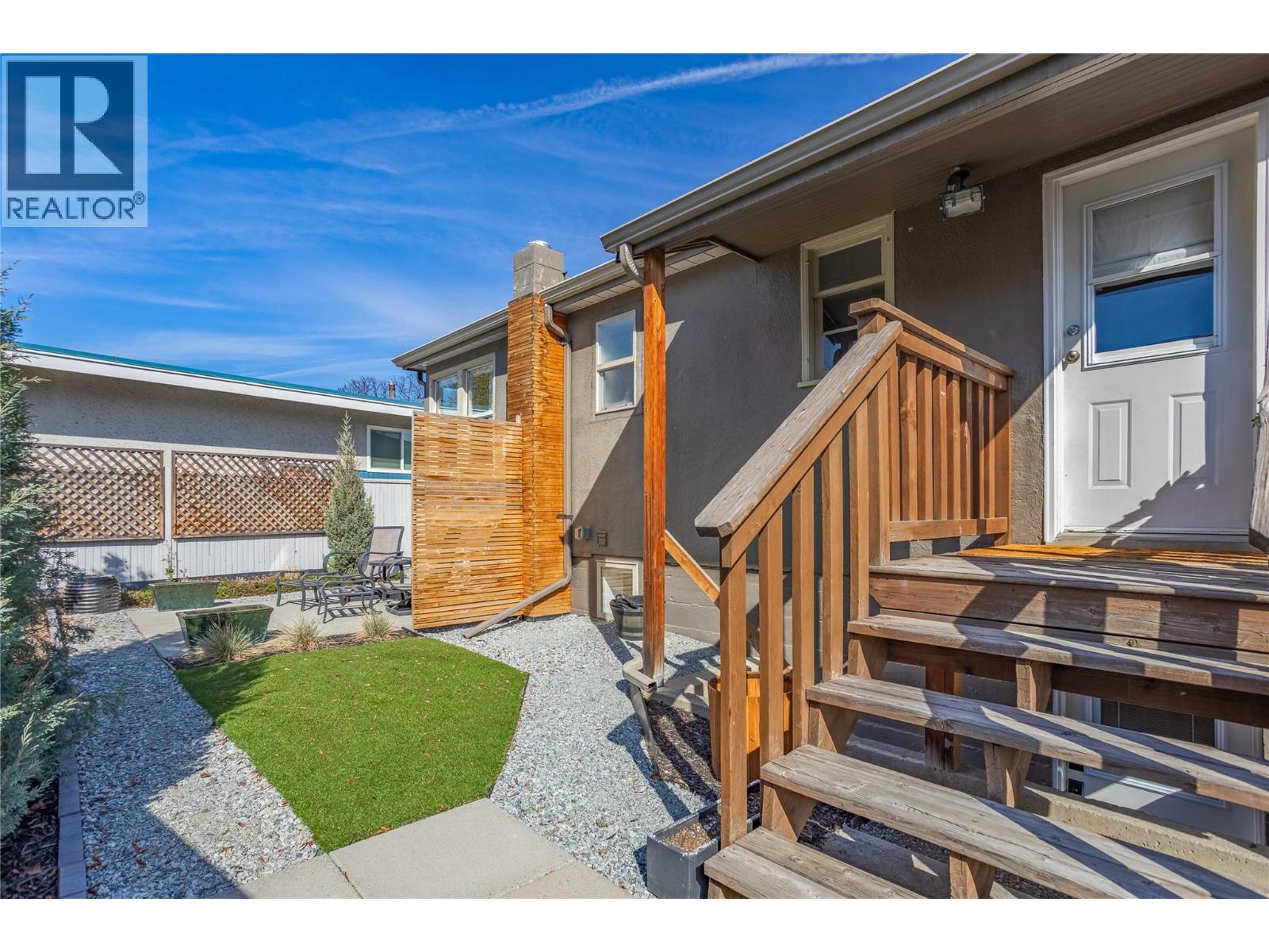 1347 Highland Drive S, Kelowna