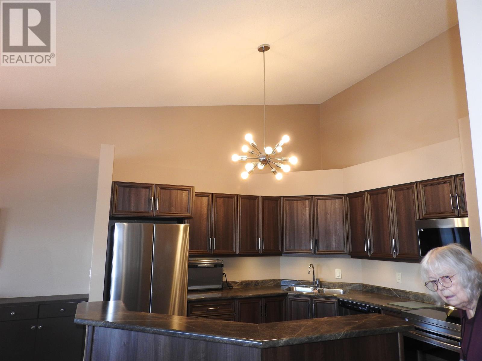 402 115 TOIVO ST, THUNDER BAY, Ontario, P7B6N9 — Photo 13