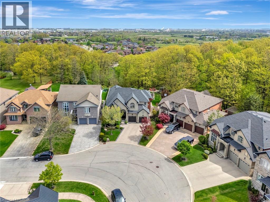 46 ORR Crescent, Stoney Creek, Ontario, L8G5C5 — Photo 2