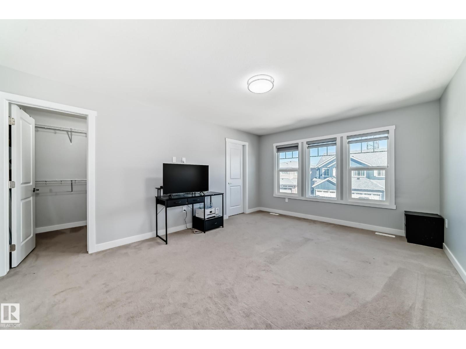19635 29 AV NW - 27