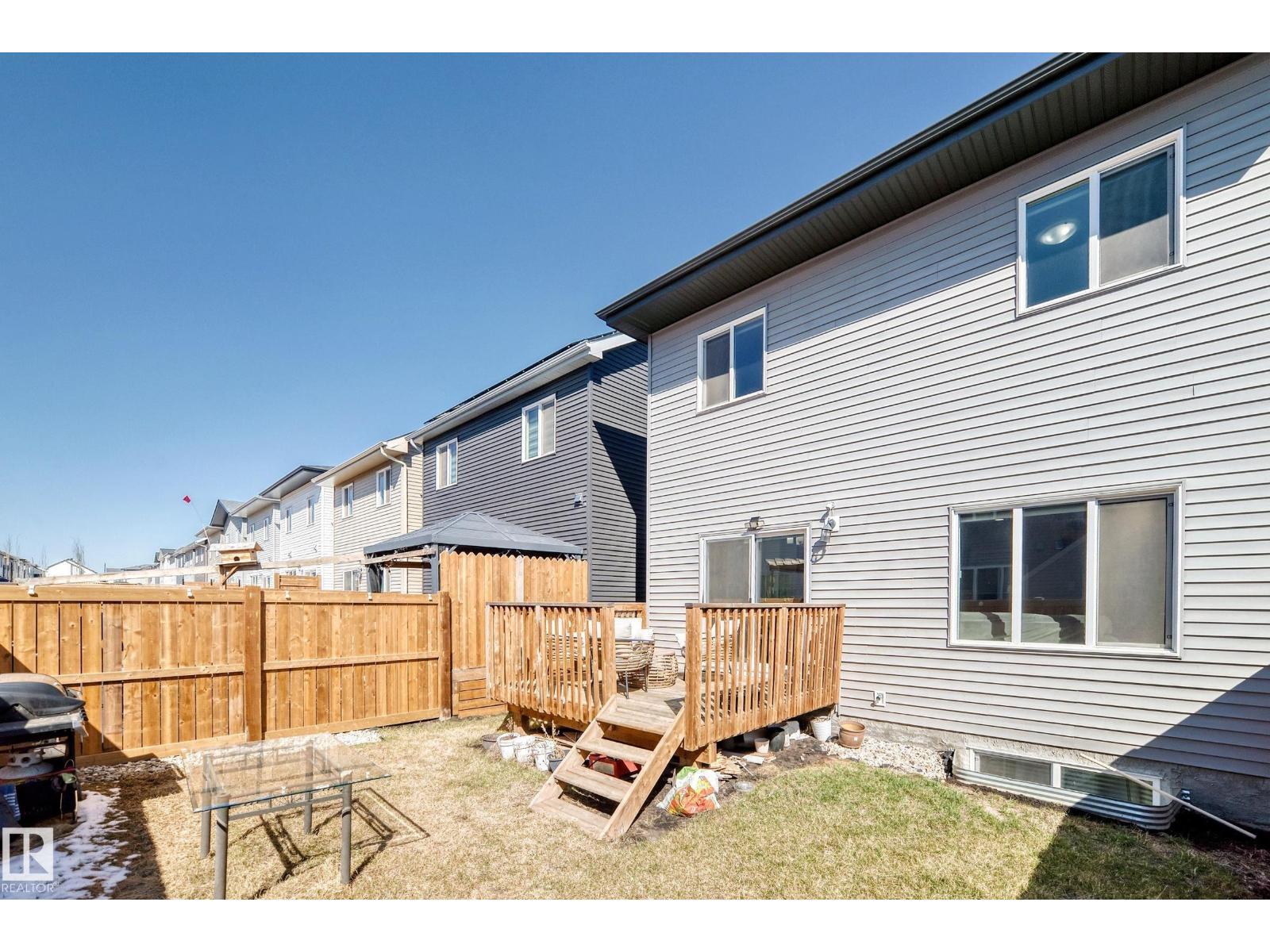 19635 29 AV NW - 49