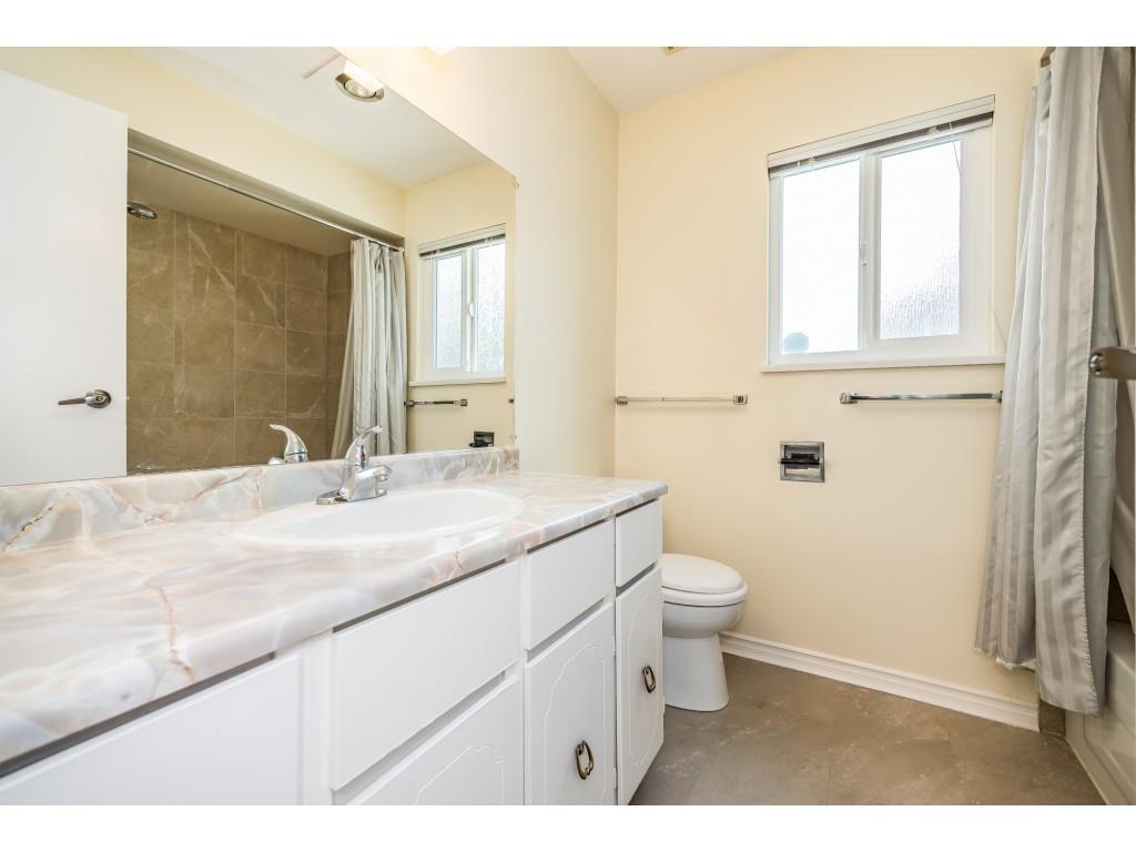 3 Bed, 3 Bath House for Sale in Langley – 19971 50A AVENUE, Langley - Image 19