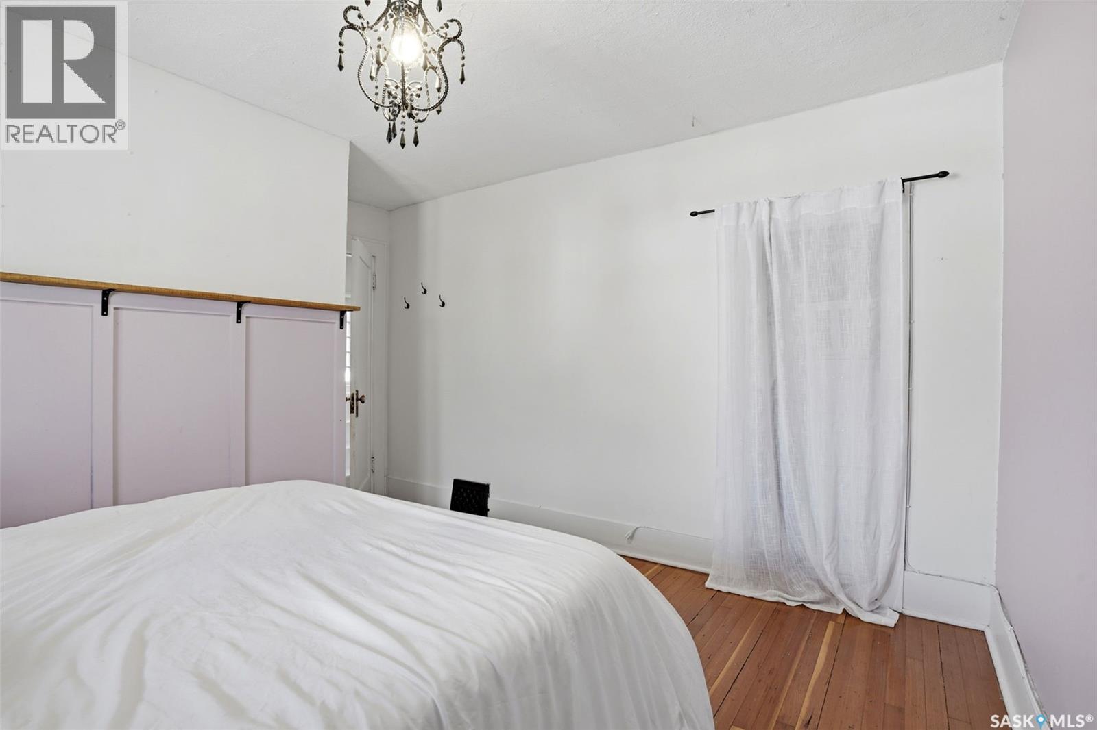 2273 Cameron STREET - 16