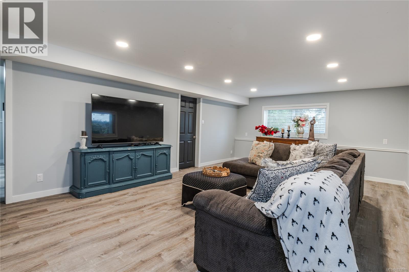 2348 Thomas Pl - 22