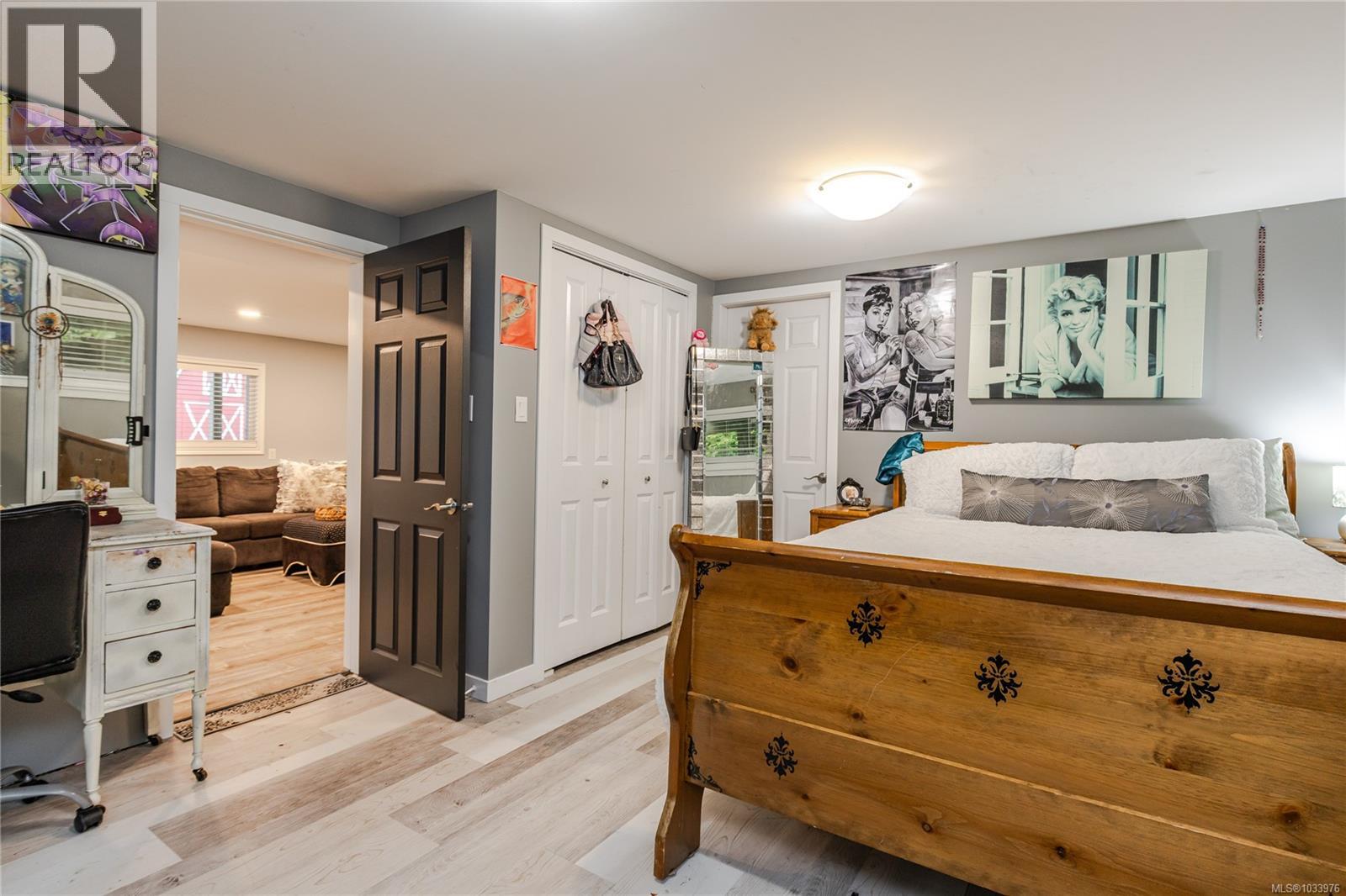 2348 Thomas Pl - 25