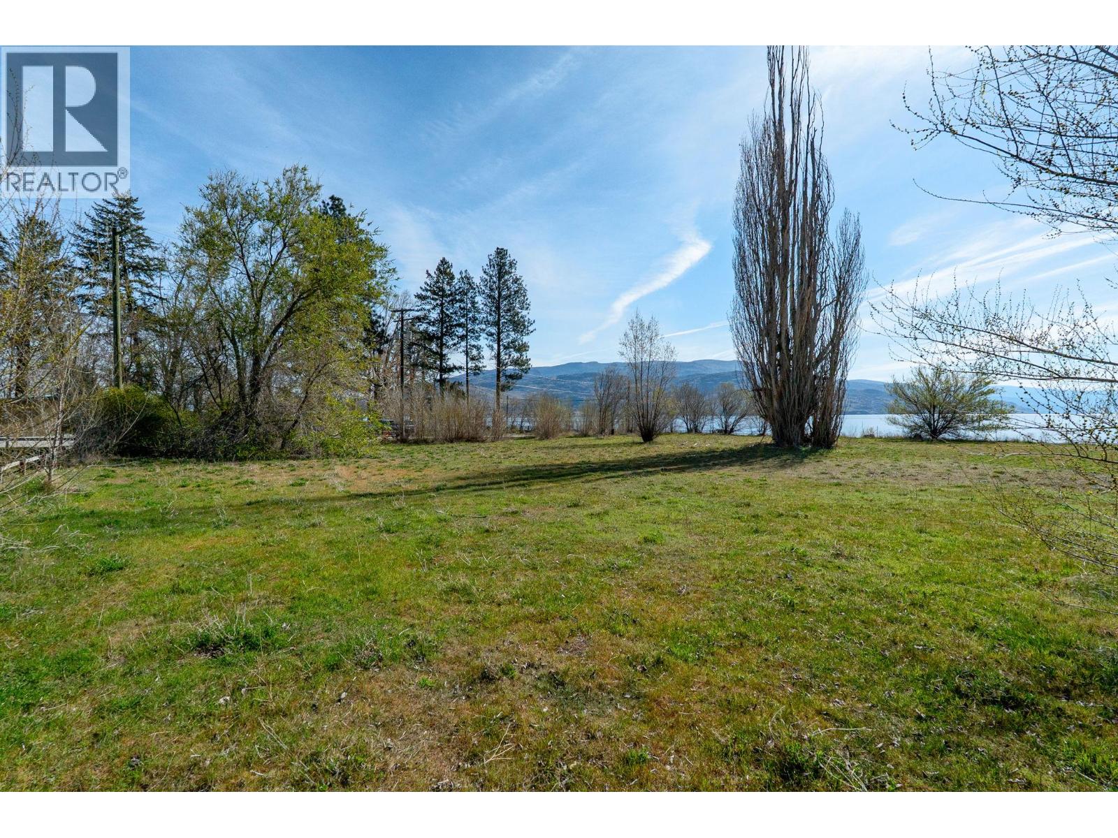 6705 Highway 97, Peachland