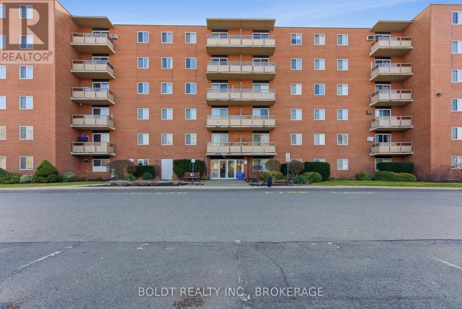 #107 264 GRANTHAM AVENUE - 1