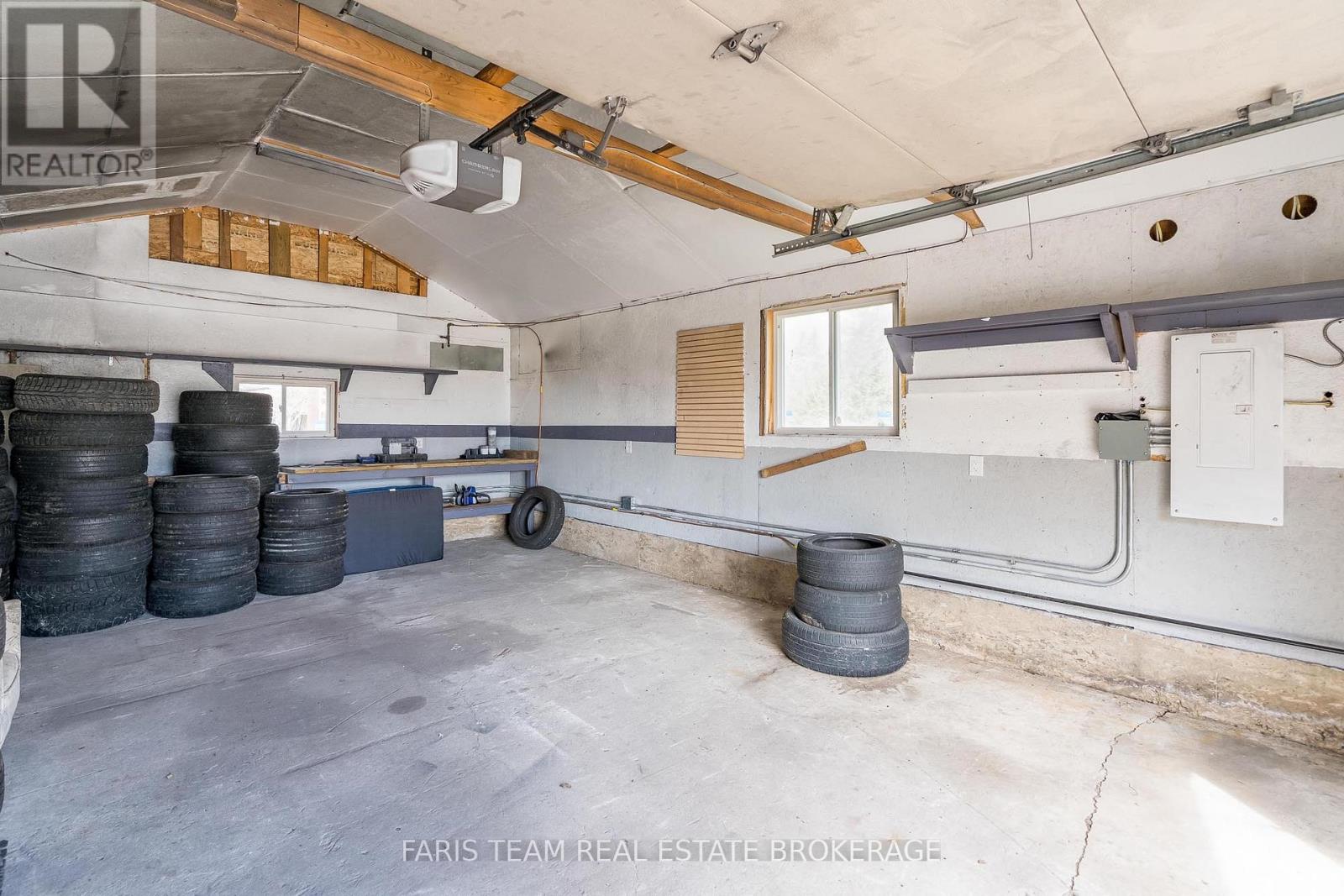 6950 YONGE STREET - 44