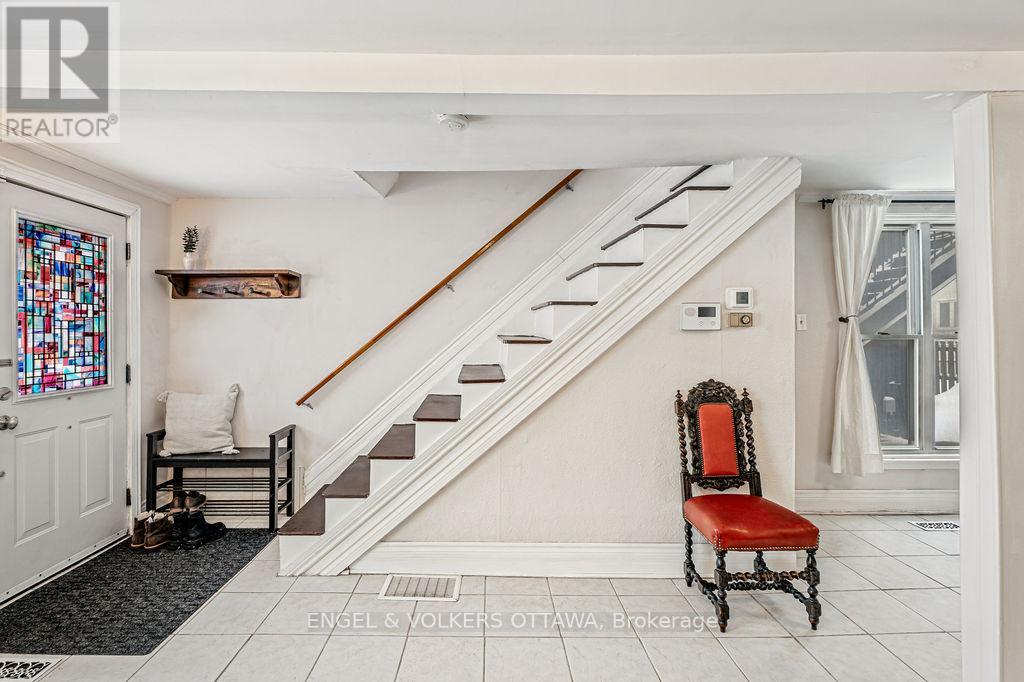 477 BOOTH STREET - 7