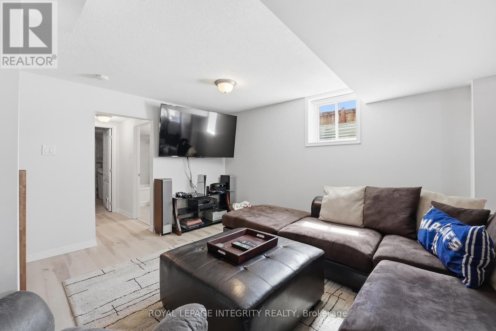 3200 HARVESTER CRESCENT - 31