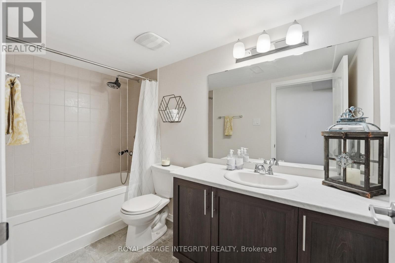 3200 HARVESTER CRESCENT - 34