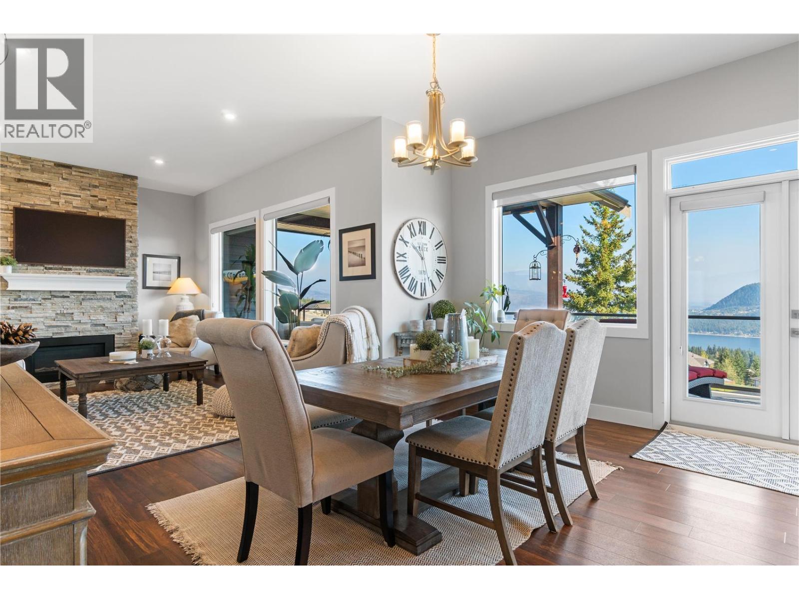 2516 Panoramic Way - 20