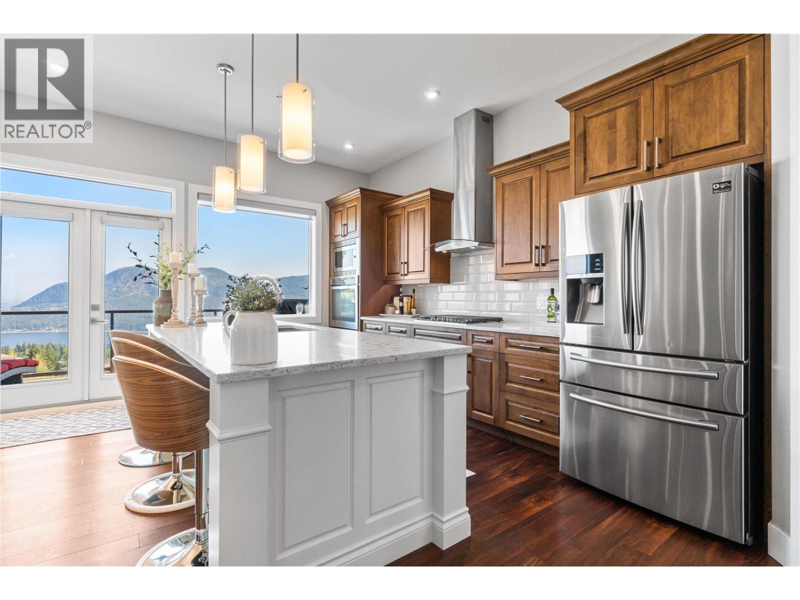  2516 Panoramic Way, Blind Bay