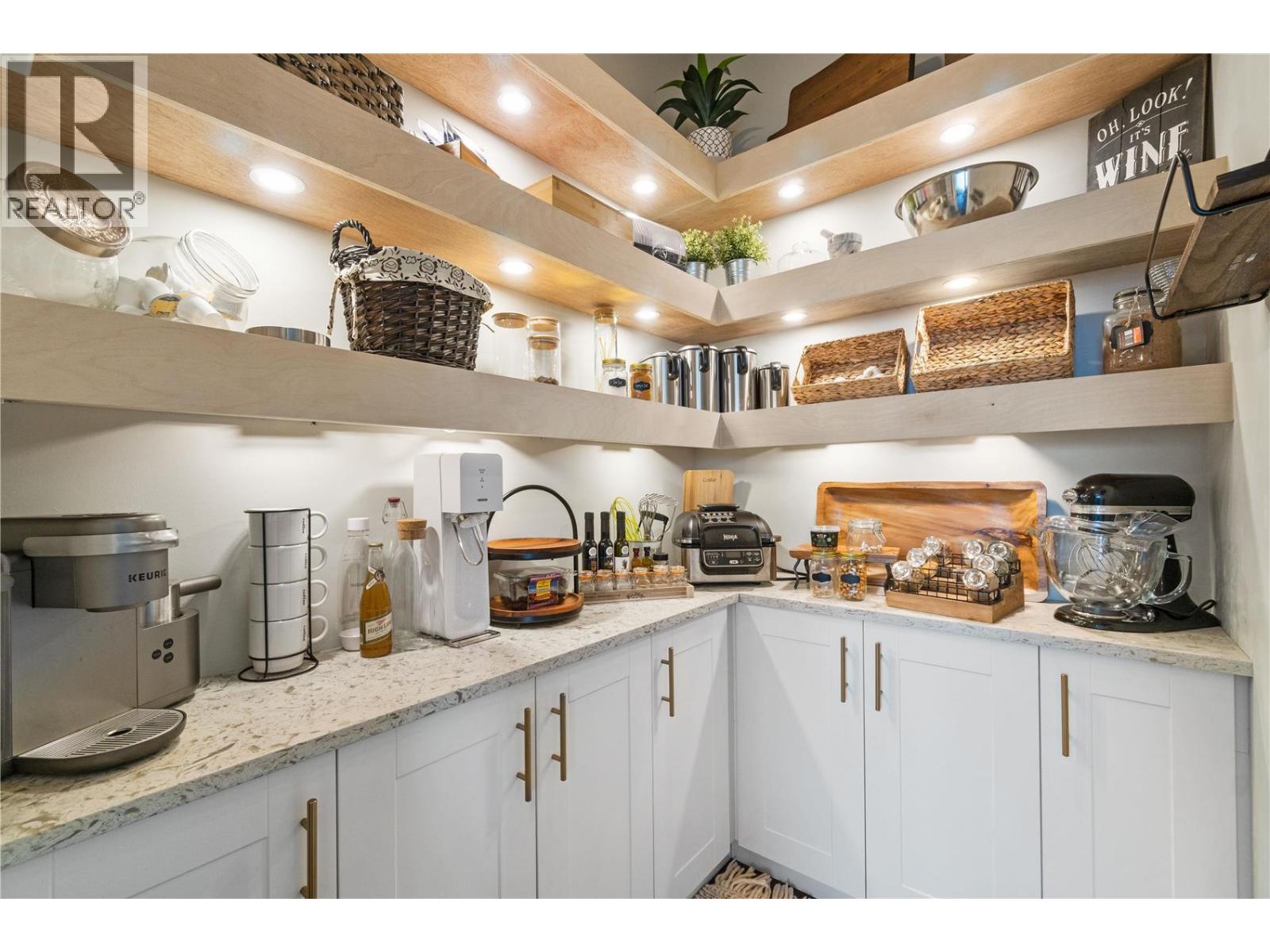 2516 Panoramic Way - 32