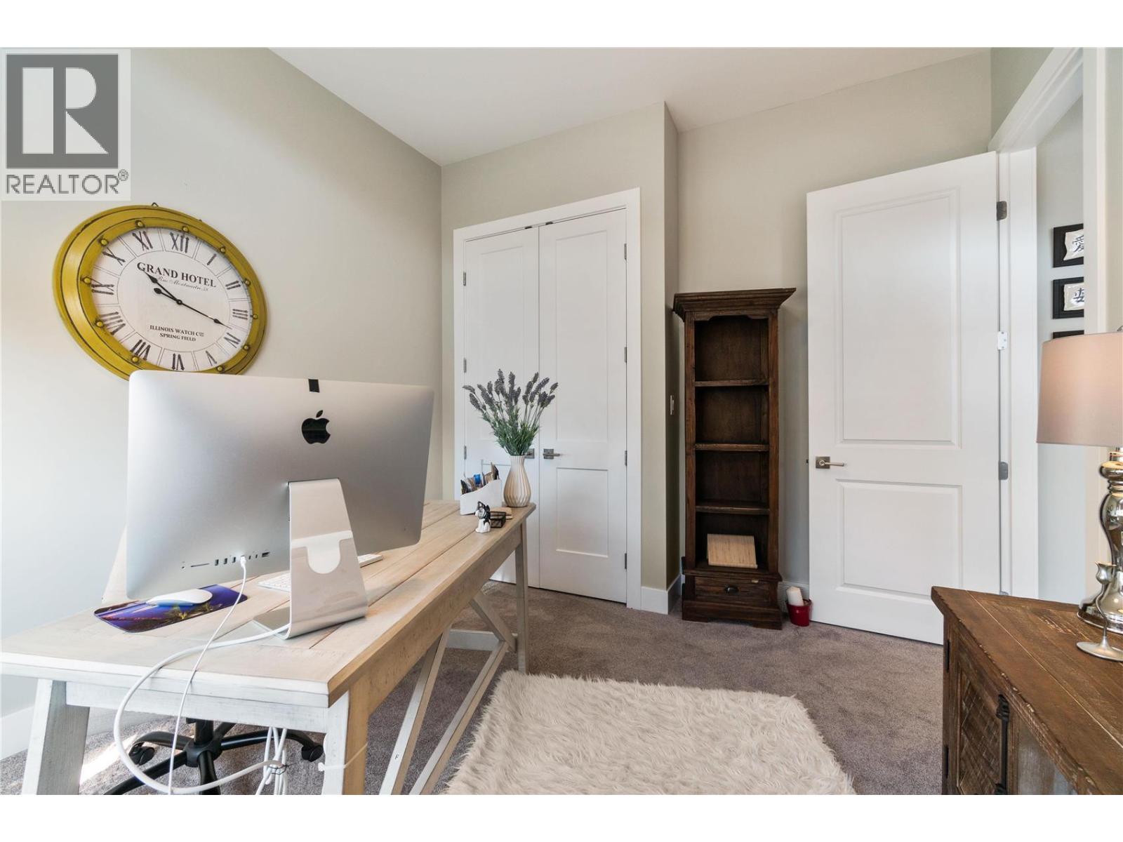 2516 Panoramic Way - 39