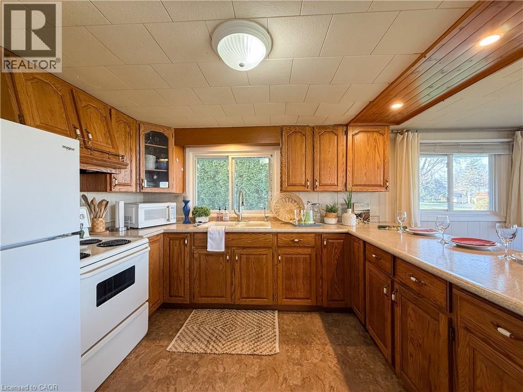 21 POPLAR Road, Long Point, Ontario, N0E1M0 — Photo 11