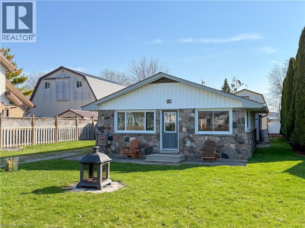 21 POPLAR Road, Long Point, Ontario, N0E1M0 — Photo 2