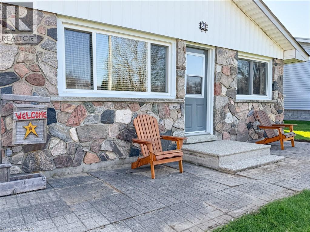 21 POPLAR Road, Long Point, Ontario, N0E1M0 — Photo 4