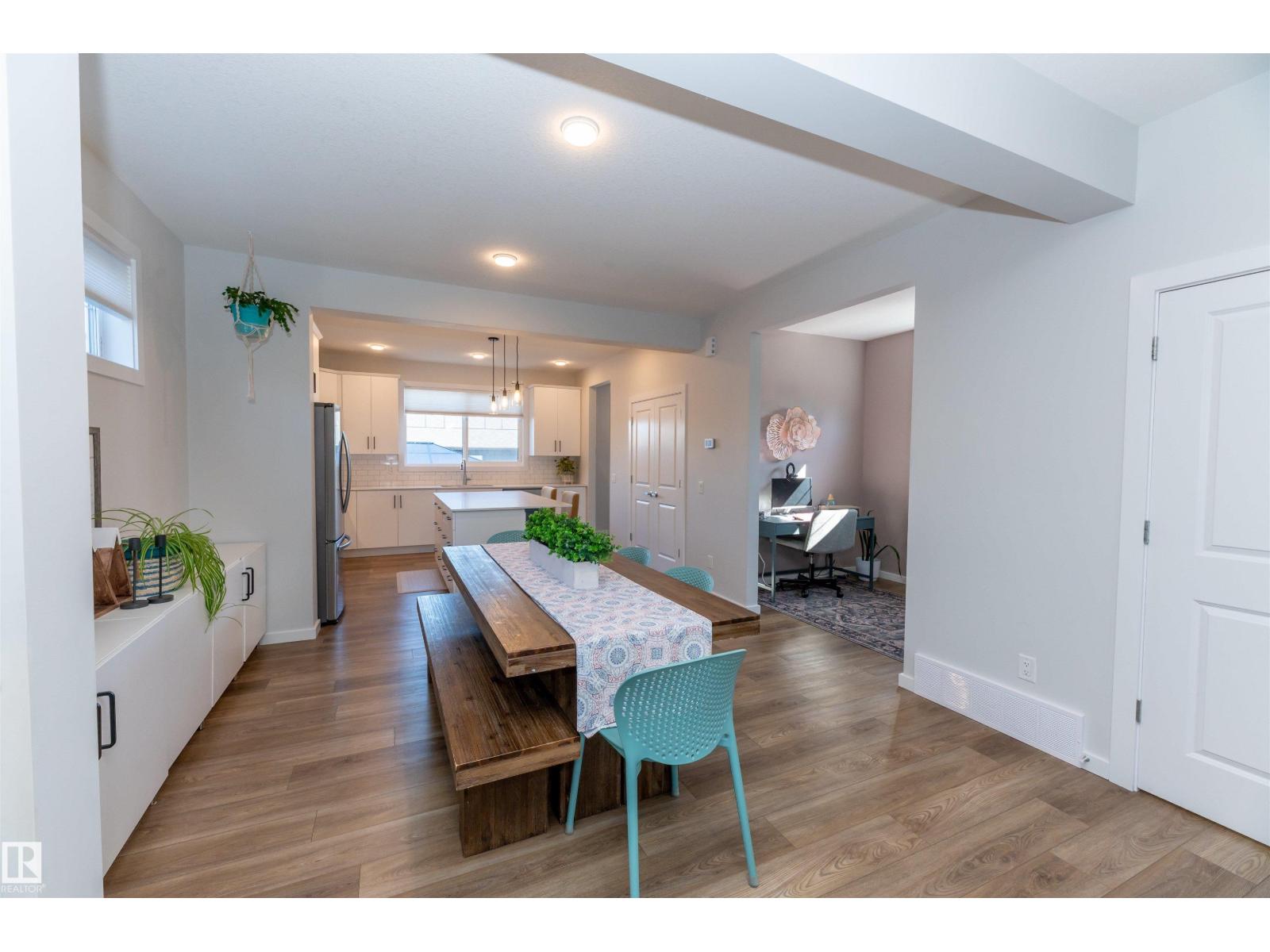 6078 Naden LD NW, Edmonton