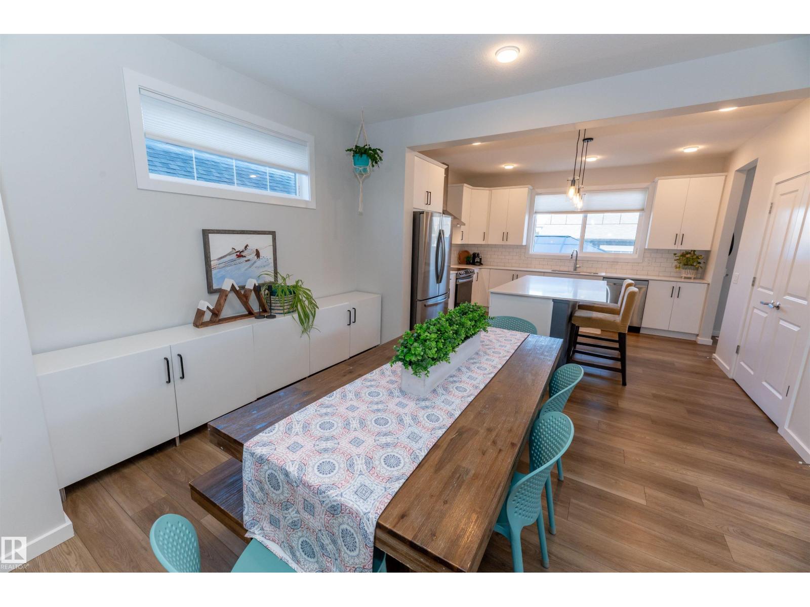 6078 Naden LD NW, Edmonton