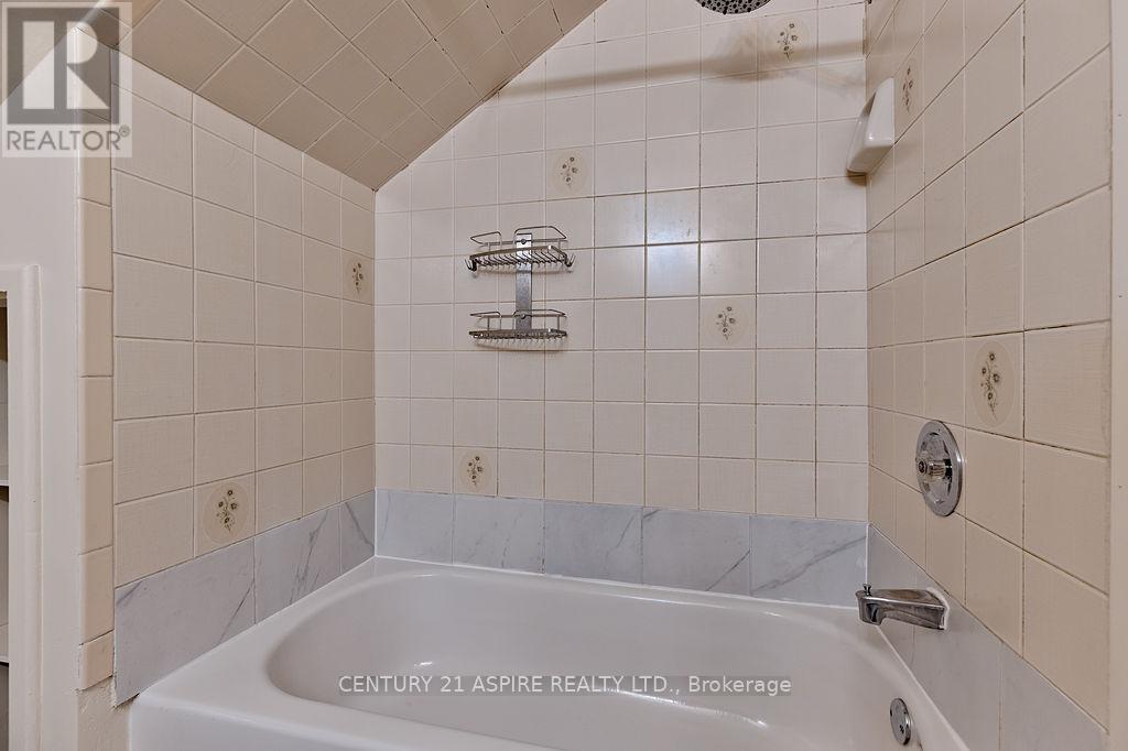 156 MACKAY STREET - 17