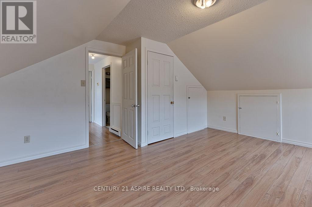 156 MACKAY STREET - 18