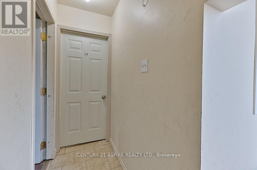 Studio for Rent in Ottawa – 156 MACKAY STREET, Ottawa – By Peter Sagos - Image 24