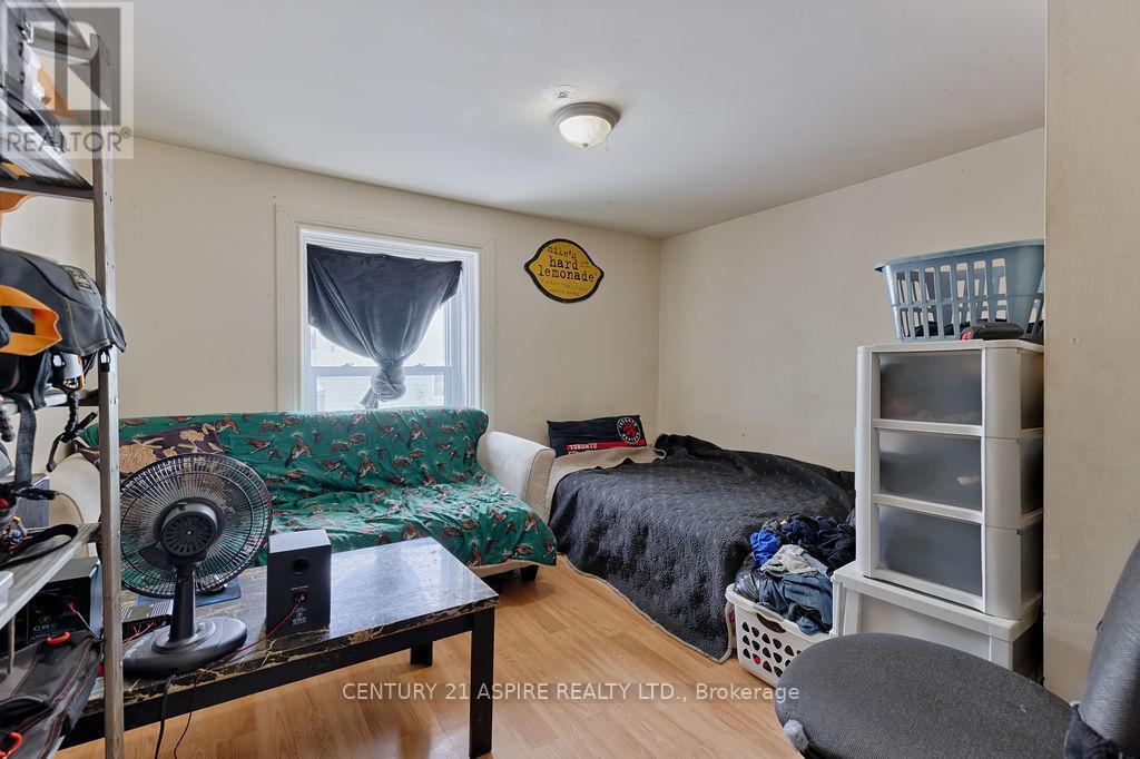 156 MACKAY STREET - 34
