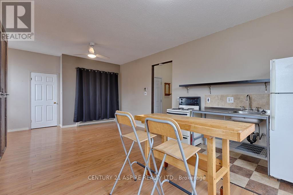 Studio for Rent in Ottawa – 156 MACKAY STREET, Ottawa – By Peter Sagos - Image 50