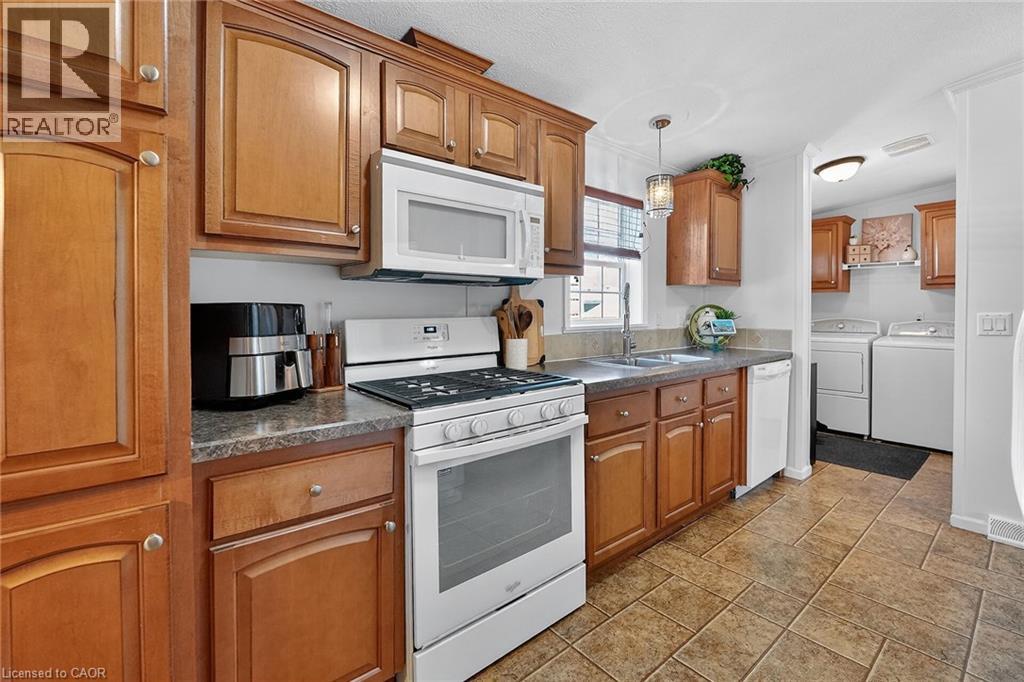 #211 3033 TOWNLINE Road - 13