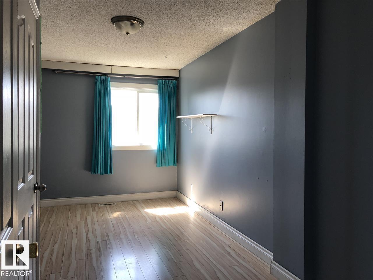 11507 141 AV NW, Edmonton