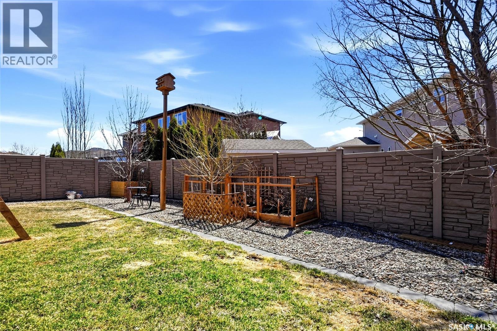 6105 Little Pine LOOP - 61