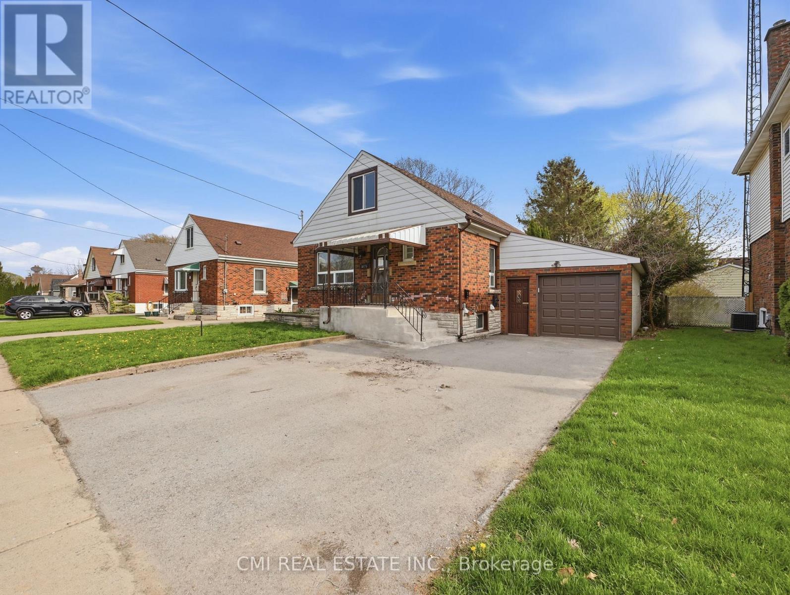 6476 MARANDA STREET - 5