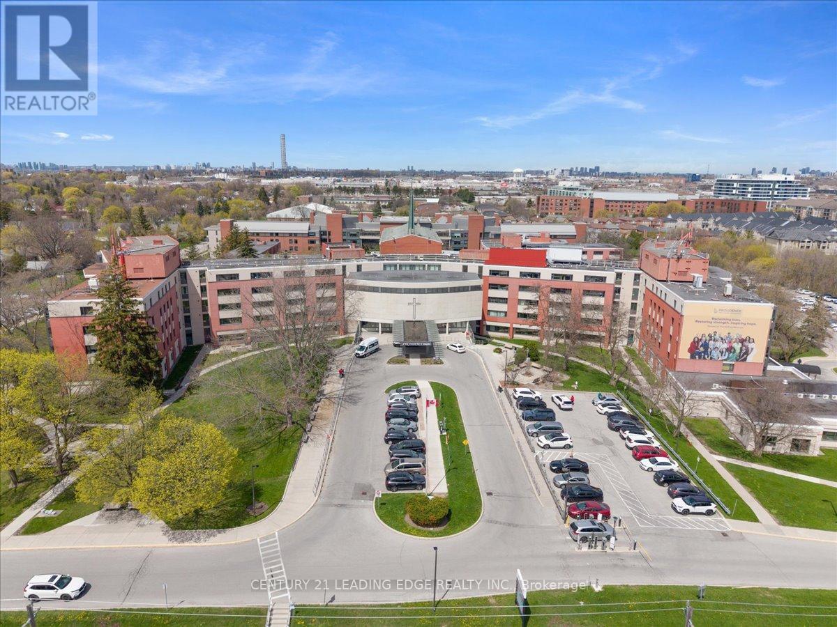 46 GEORGINA GATE - 44