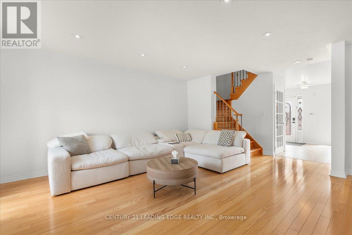 46 GEORGINA GATE - 5