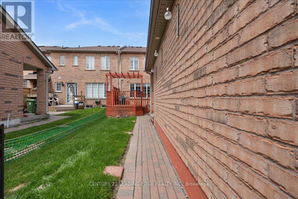 46 GEORGINA GATE - 36