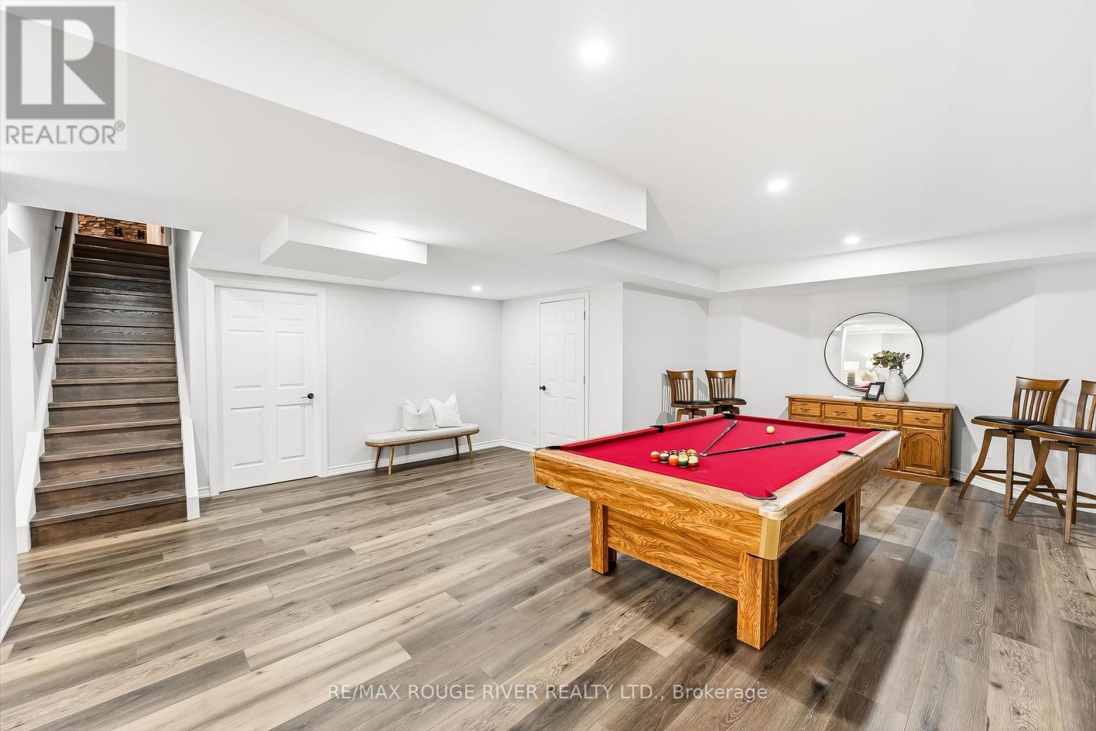 30 HANOVER COURT - 38