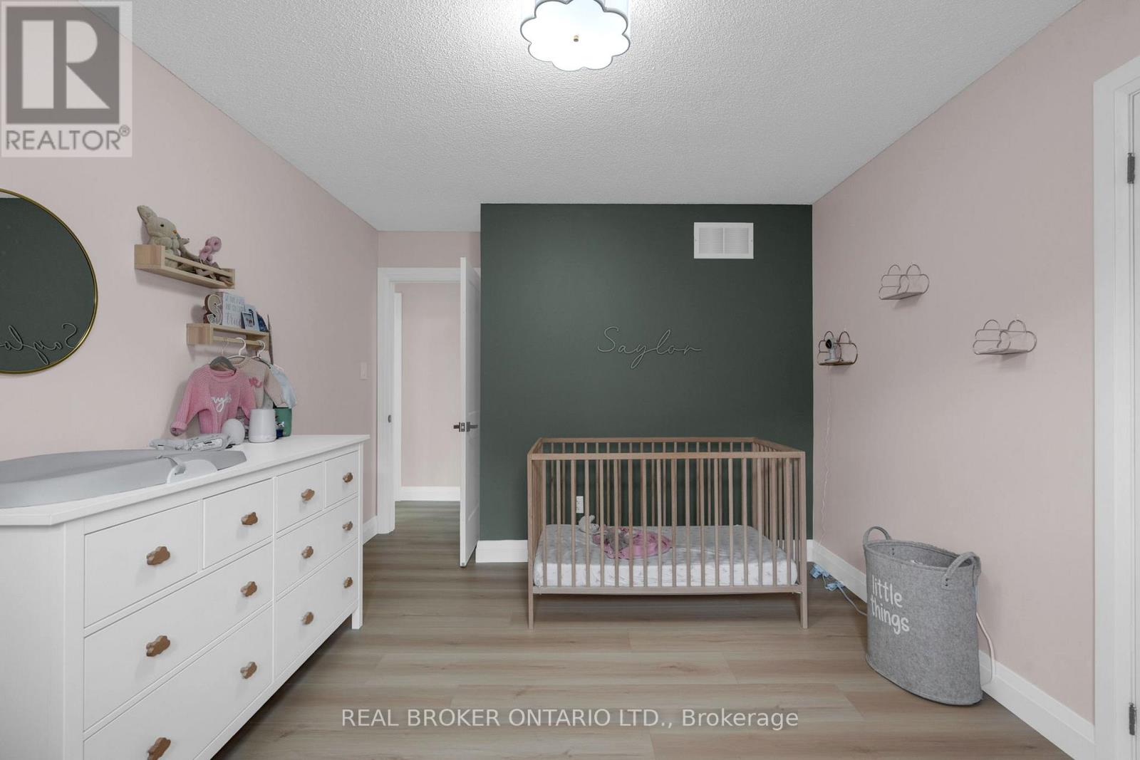 32 BLACK WILLOW DRIVE - 20