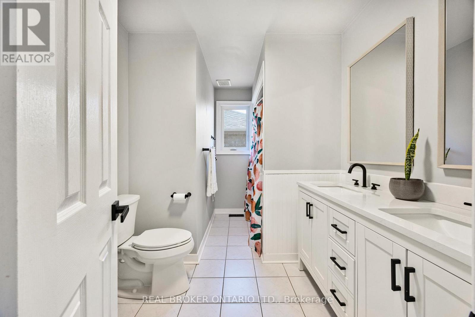 32 BLACK WILLOW DRIVE - 22