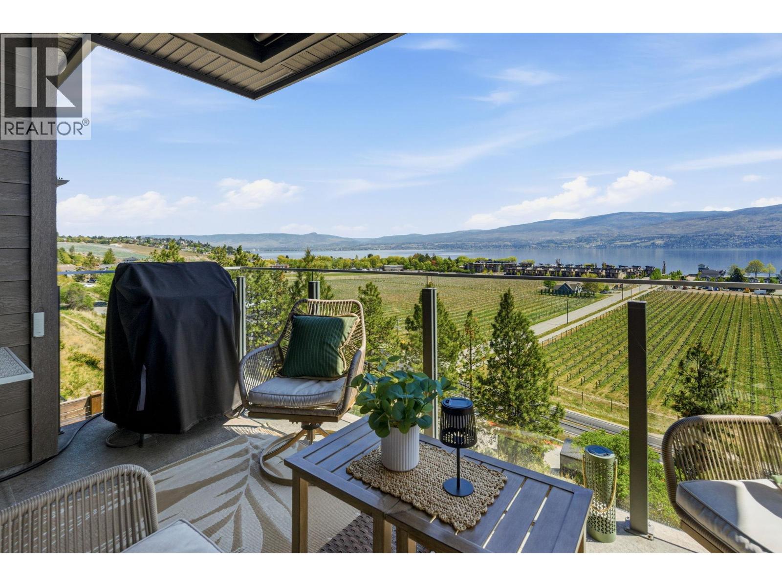 10 1600 Goldenview Drive, West Kelowna