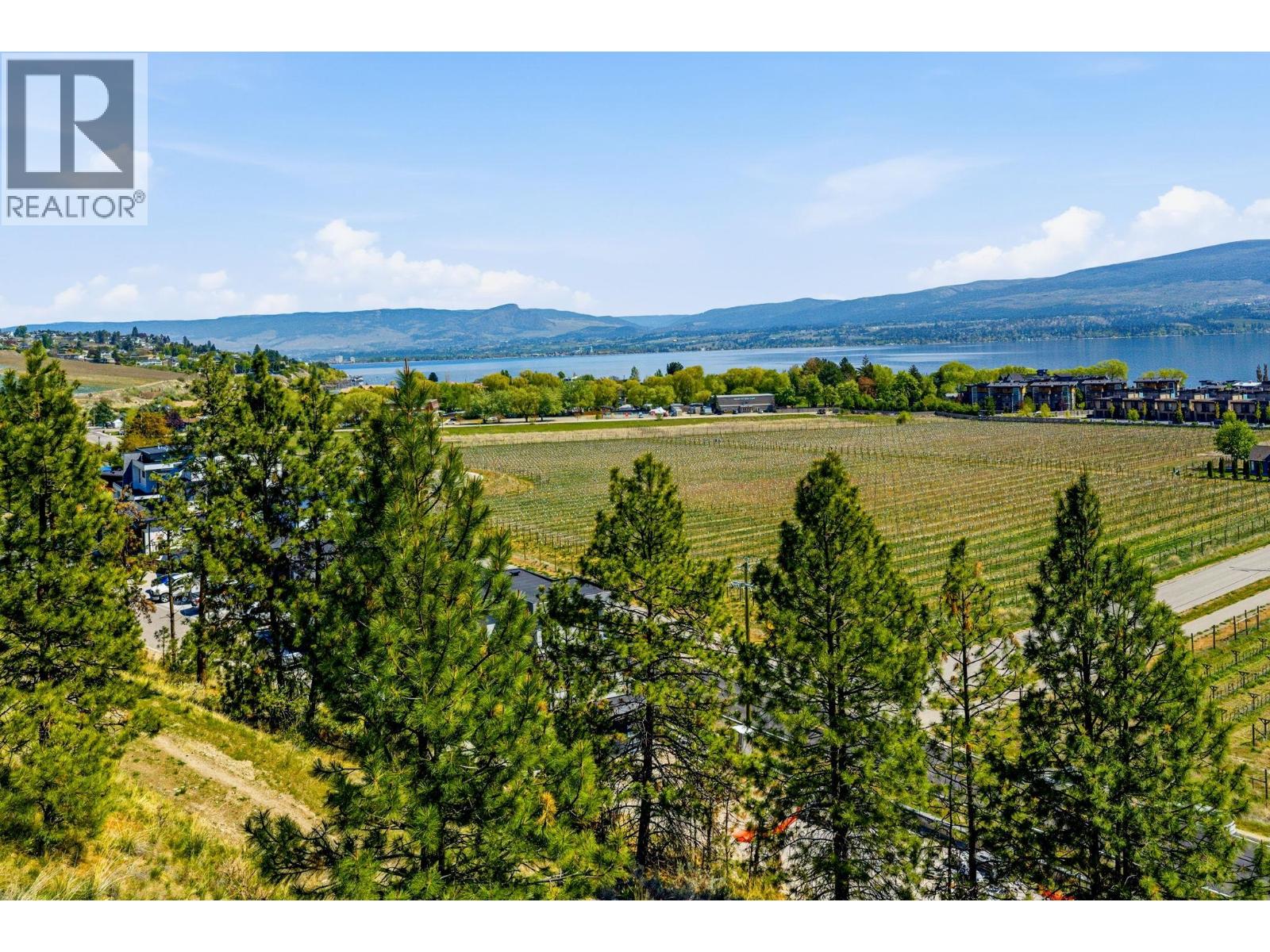 10 1600 Goldenview Drive, West Kelowna