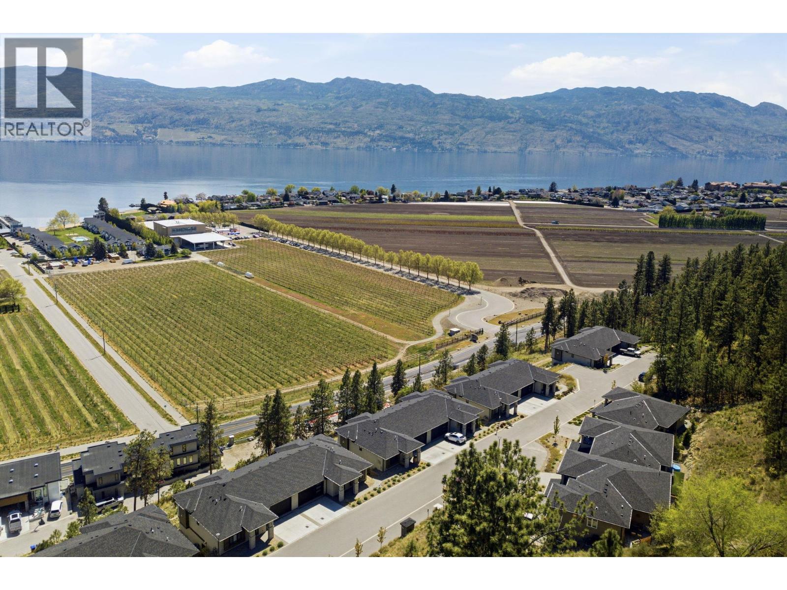 10 1600 Goldenview Drive, West Kelowna