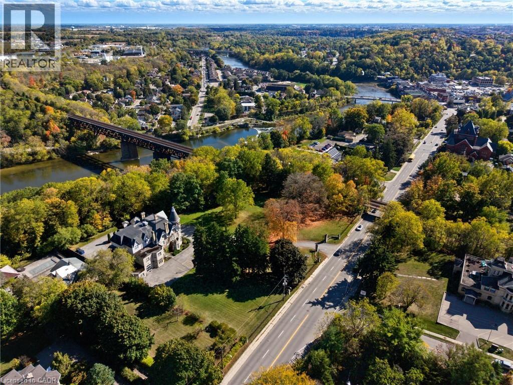 185 GRAND RIVER Street N, Paris, Ontario, N3L2N2 — Photo 5
