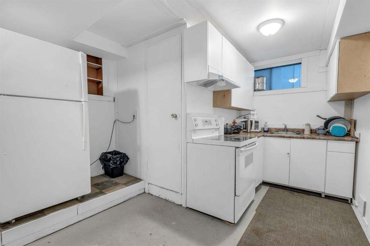776 7TH AVENUE, Hope, Hope